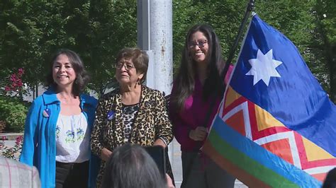St. Louis raises flag to mark Hispanic Heritage Month